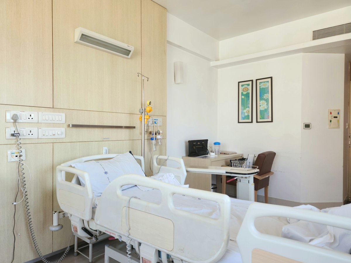 Featured Image for Divyajyoti Eye Hospital Post: Preparing for Day-Care Eye Surgery: A Simple Checklist